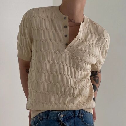 Einfarbiges Hemdmuster Knopfleiste Kragen Kurzärmeliges Strick-T-Shirt für Männer