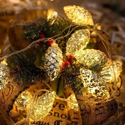 Weihnachts feiertags Dekoration Pine Cone Light String Szene Layout Anhänger