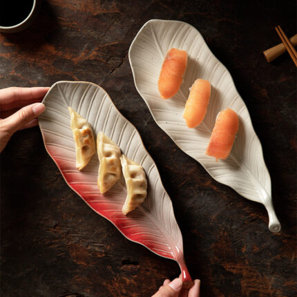 Japanischer Stil Retro-Ofen-transform ierte Blatt-Keramik-Sushi-Platte