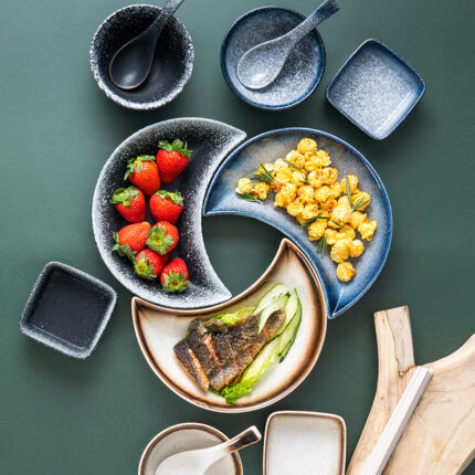 Creative Japanese Ceramic Tableware Moon Plate