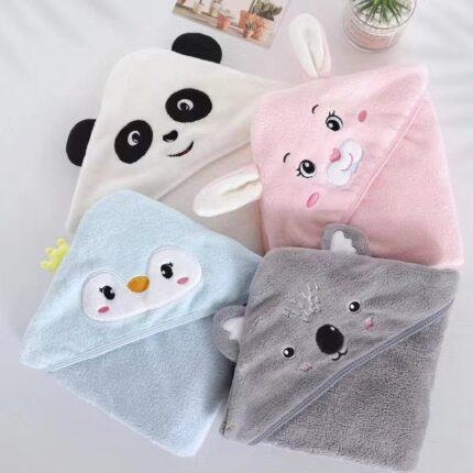 Korallenfleece Drei dimensionaler Cartoon Badet uch Kinder Hoodie Umhang