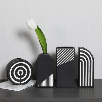 Schwarz-weiß gestreifte Keramik Getrocknete Blumenvase Dekorative Kunst Ornamente
