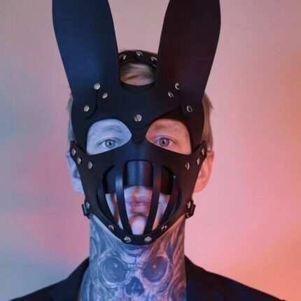 Schwarze Leder Kaninchen Ohr maske