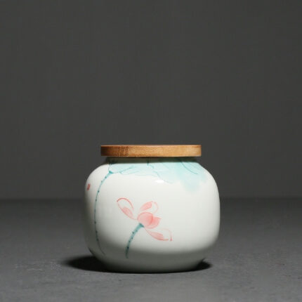 Hand Painted Lotus Small Size Sealed Tea Pot Ceramic Tea Storage