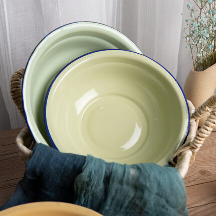 Simple Household Vintage Thick Enamel Bowl